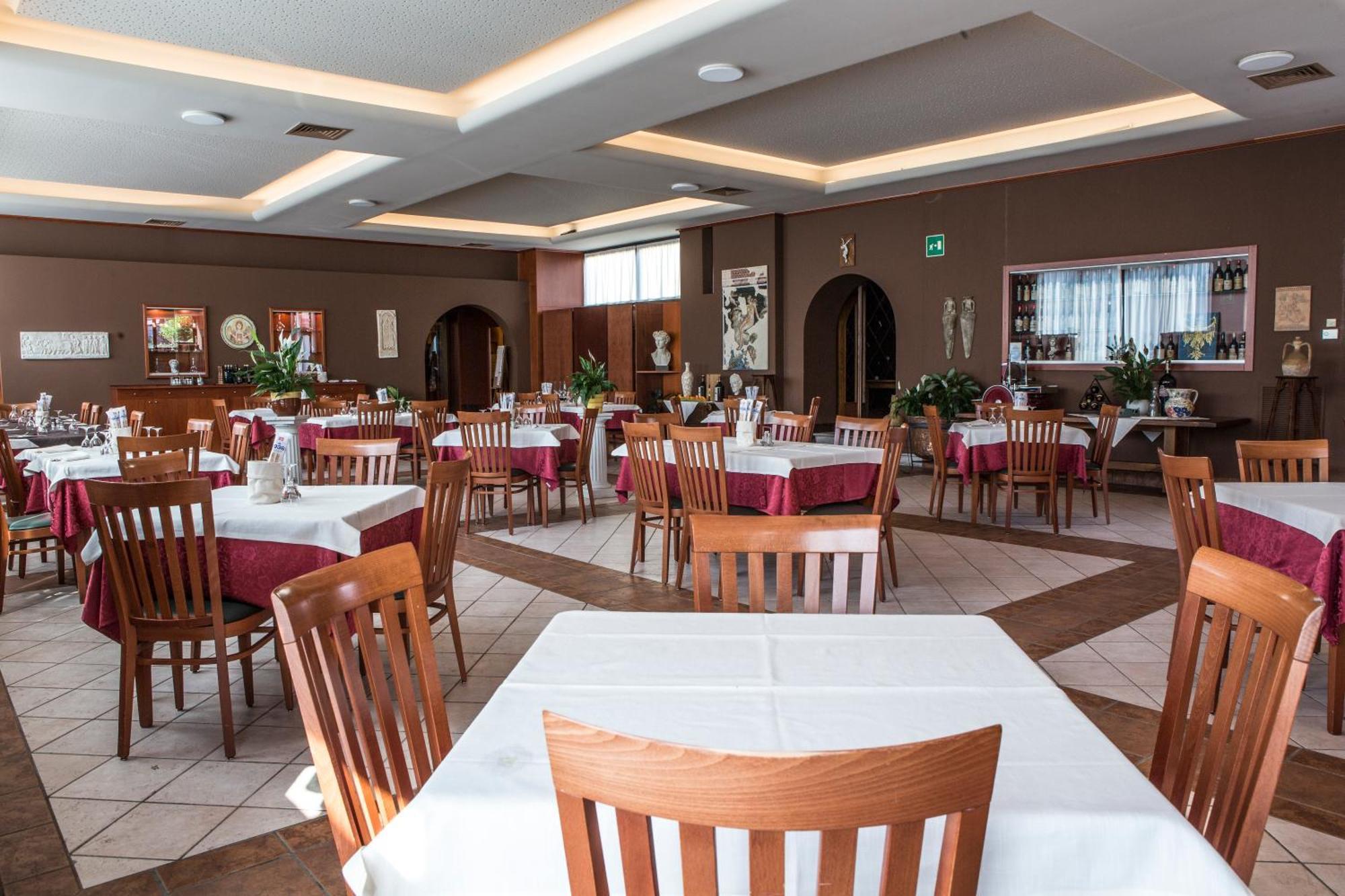 Hotel Patriarchi Аквилея Экстерьер фото
